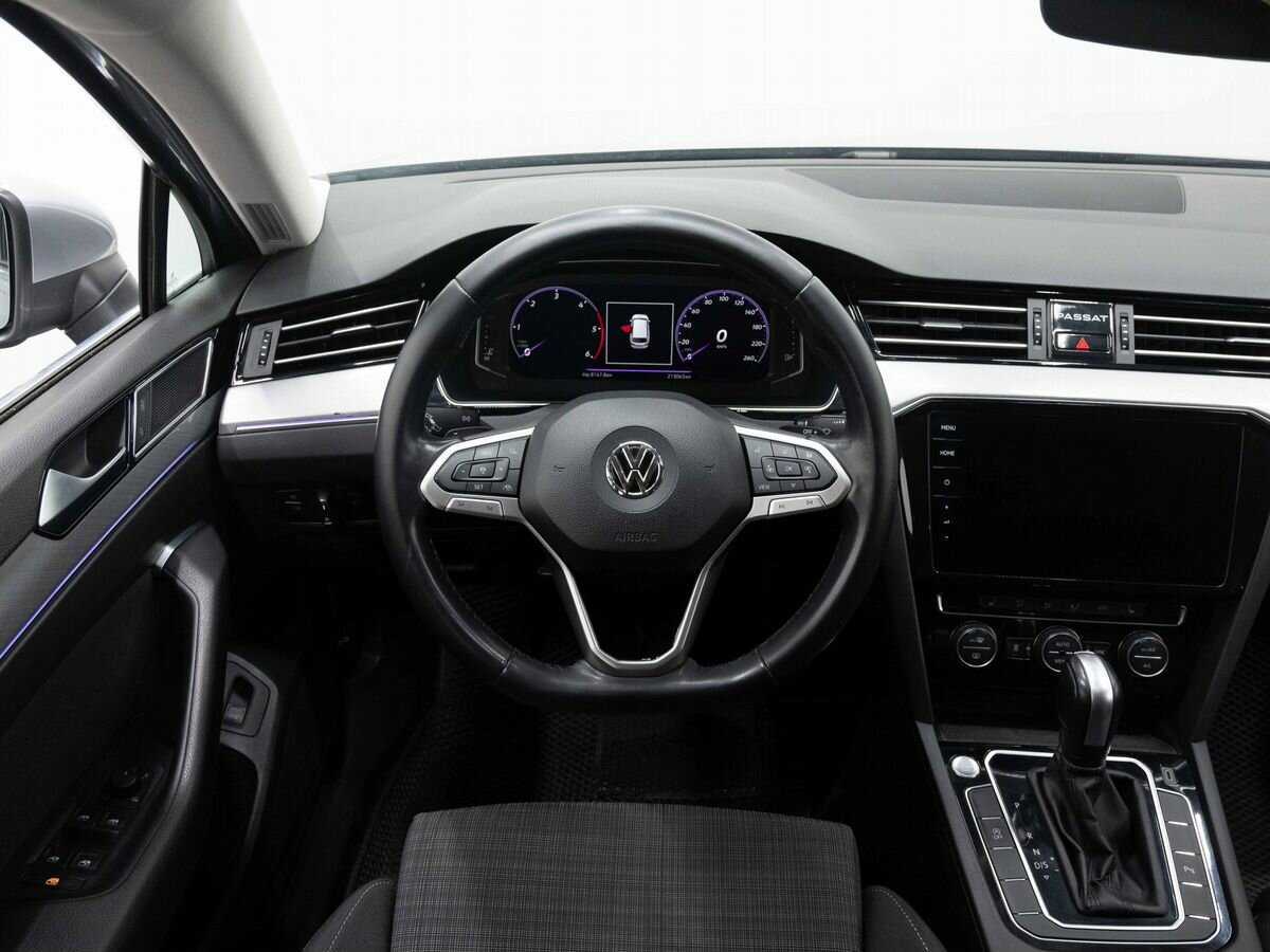 Купить Volkswagen Passat с пробегом. Фото: #16
