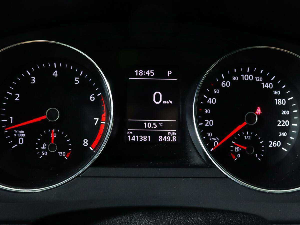 Купить Volkswagen Jetta с пробегом. Фото: #9