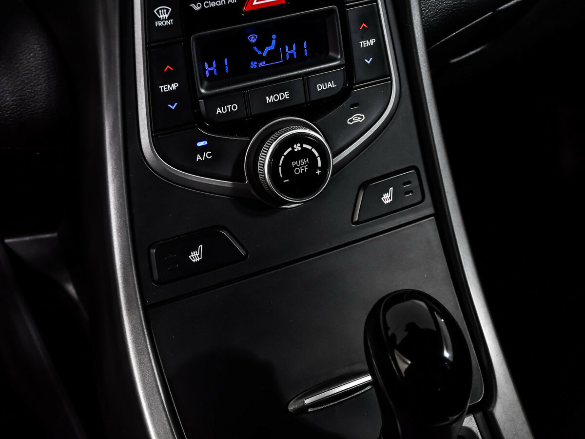 Купить Hyundai Elantra с пробегом. Фото: #12