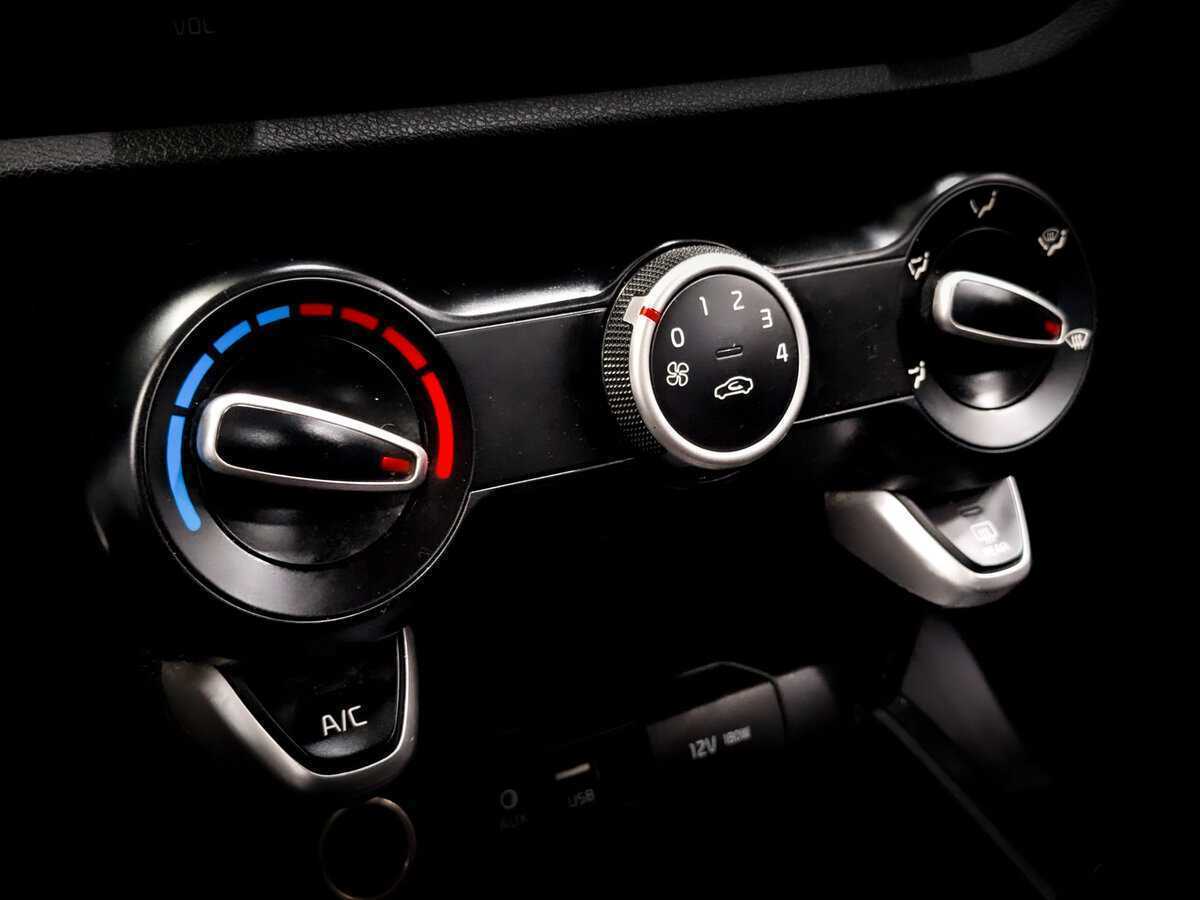 Купить Kia Rio с пробегом. Фото: #24