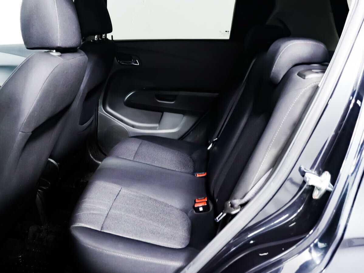 Купить Chevrolet Aveo с пробегом. Фото: #11