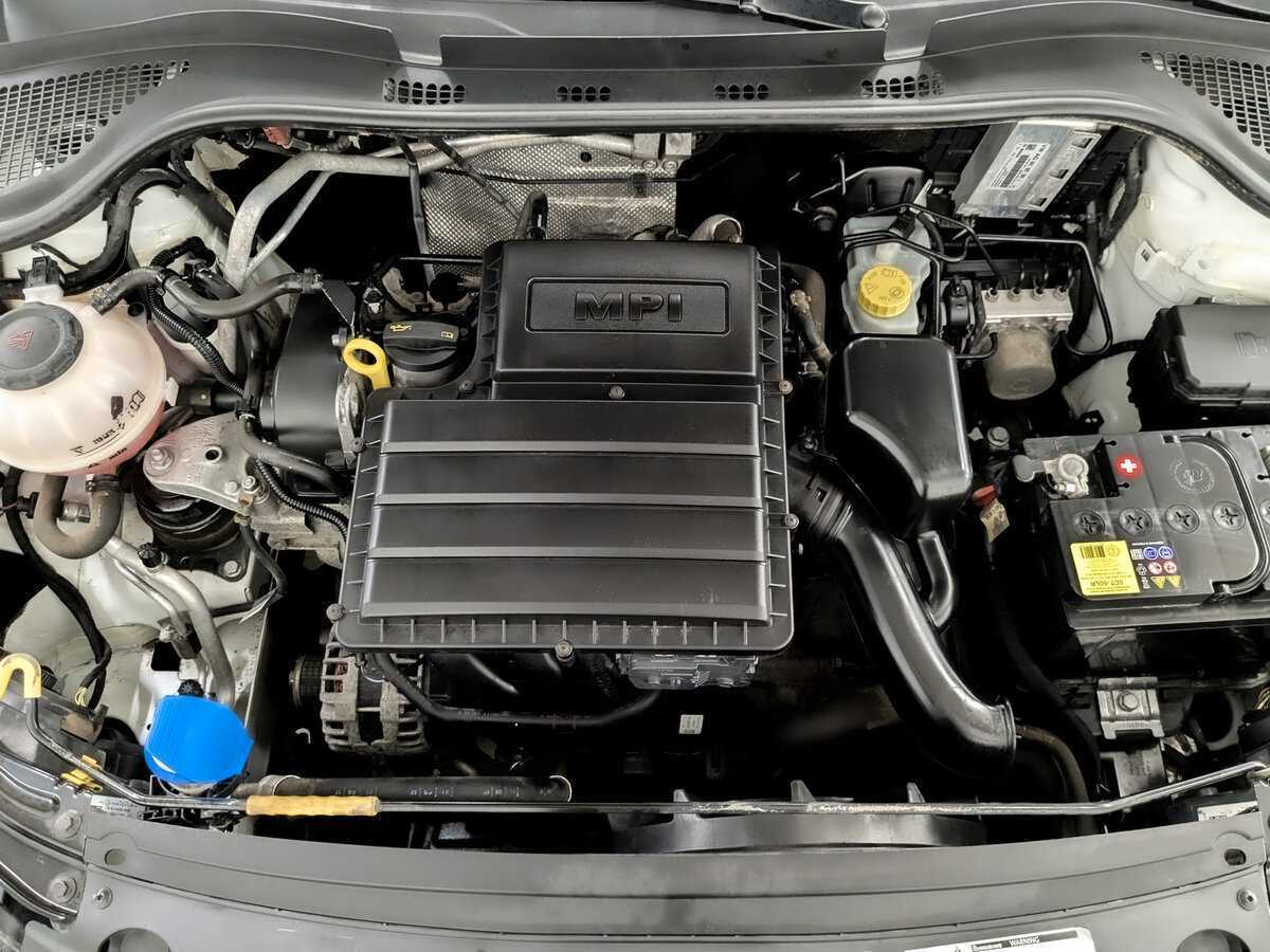 Купить Skoda Rapid с пробегом. Фото: #8