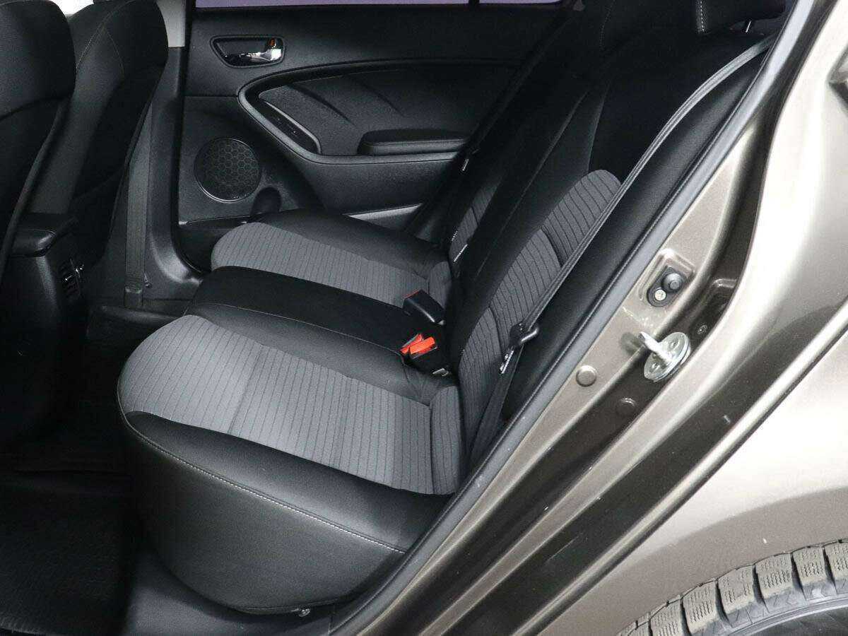Купить Kia Cerato с пробегом. Фото: #7