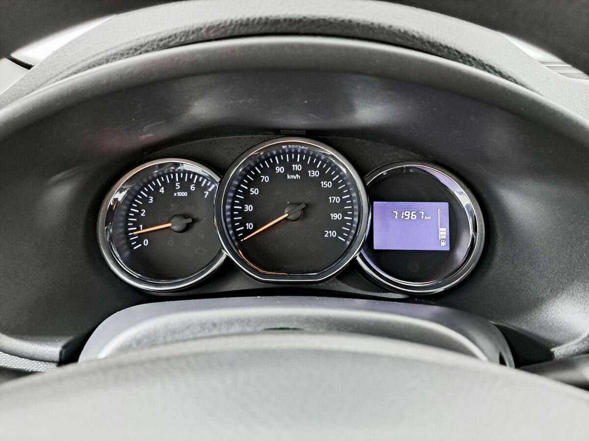 Купить Renault Sandero с пробегом. Фото: #8