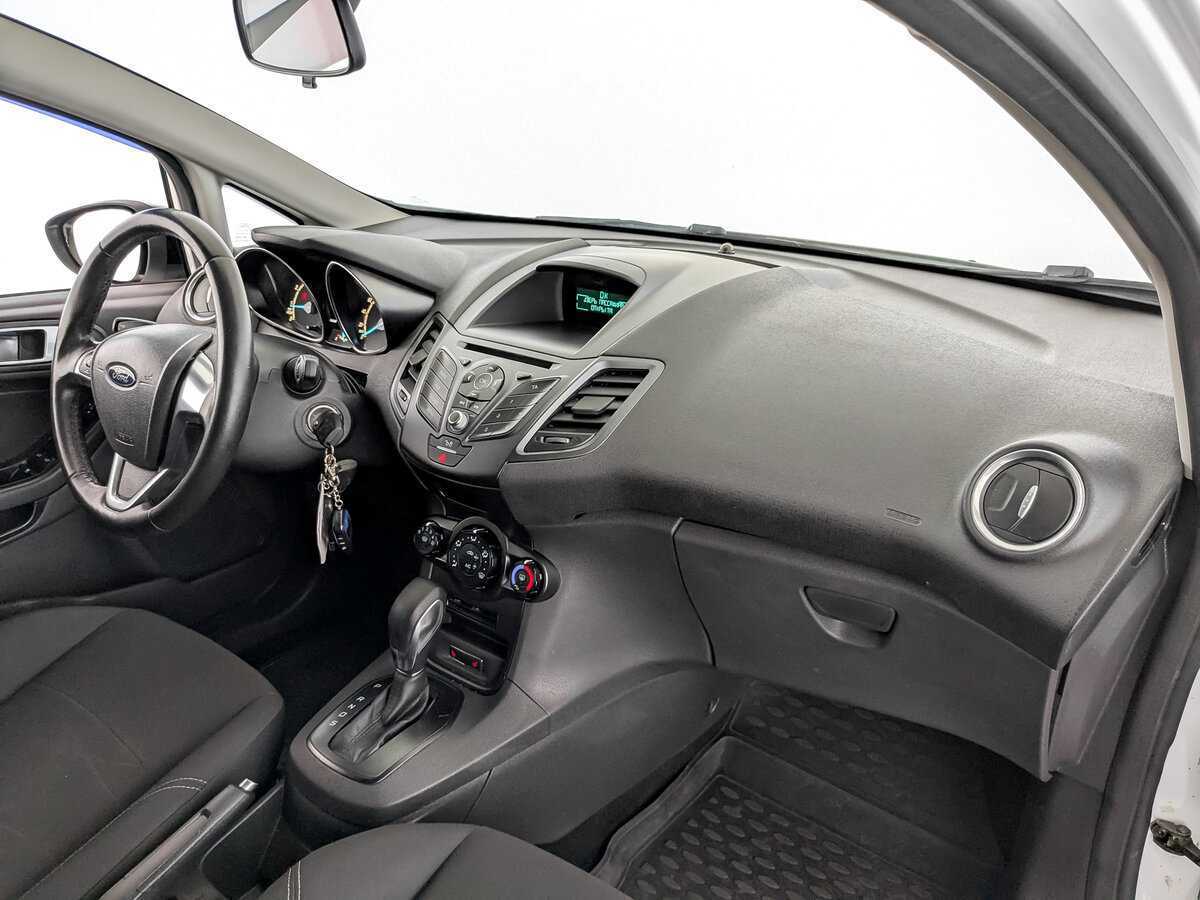 Купить Ford Fiesta с пробегом. Фото: #10