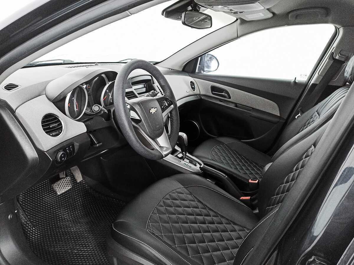 Купить Chevrolet Cruze с пробегом. Фото: #12