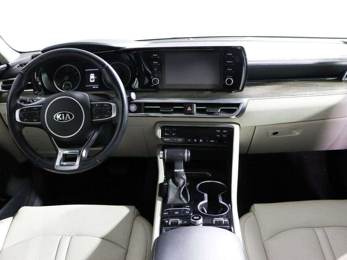 Купить Kia K5 с пробегом. Фото: #9