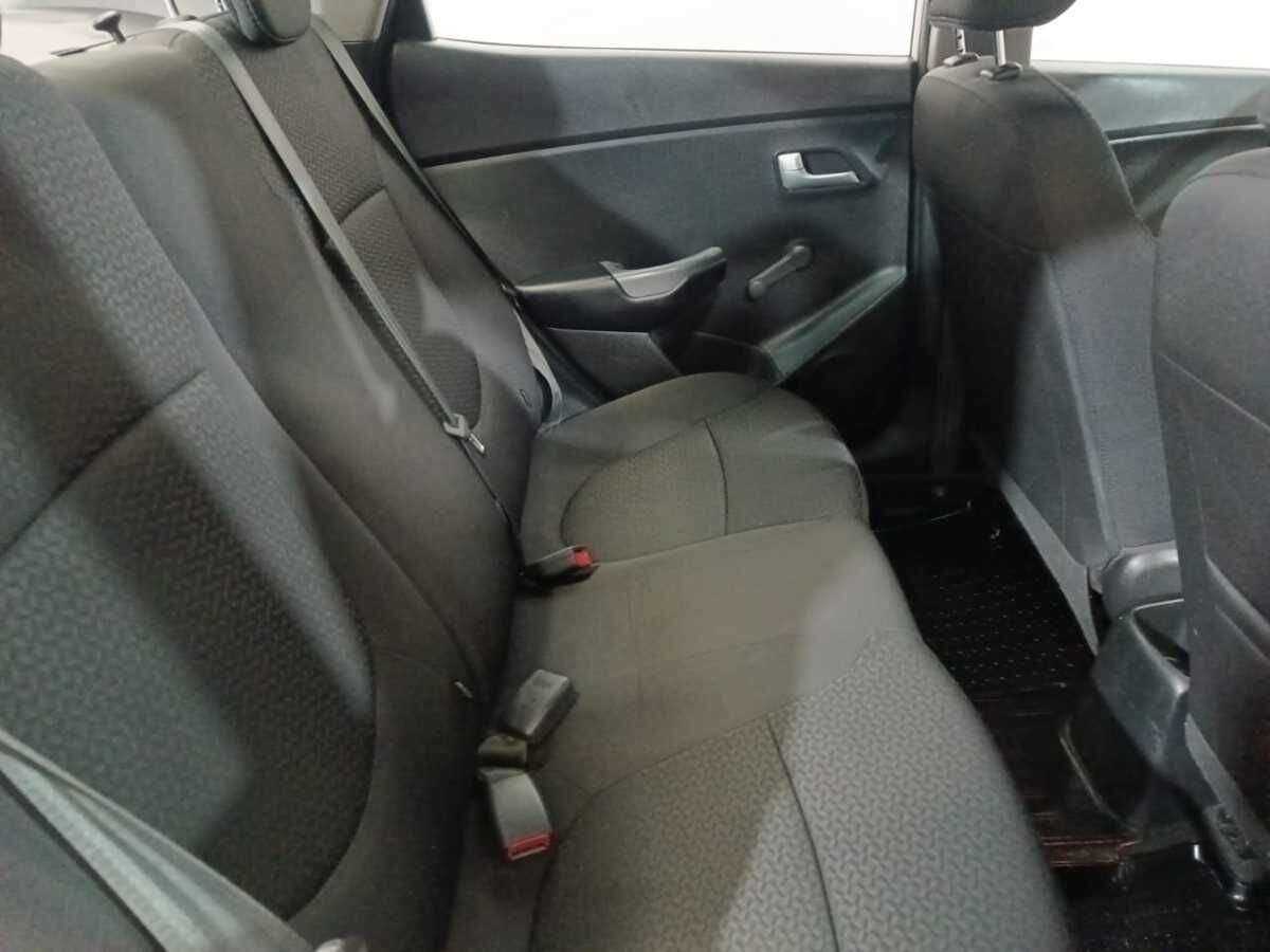 Купить Kia Rio с пробегом. Фото: #9