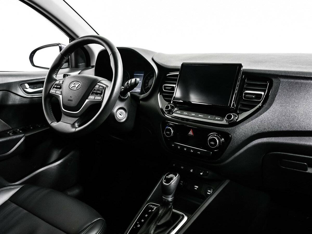 Купить Hyundai Solaris с пробегом. Фото: #8