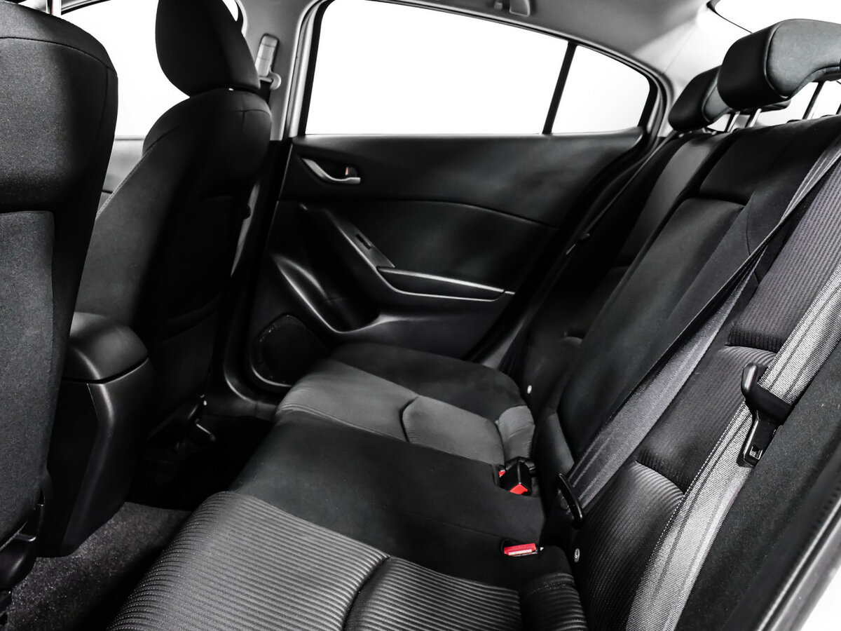 Купить Mazda 3 с пробегом. Фото: #10