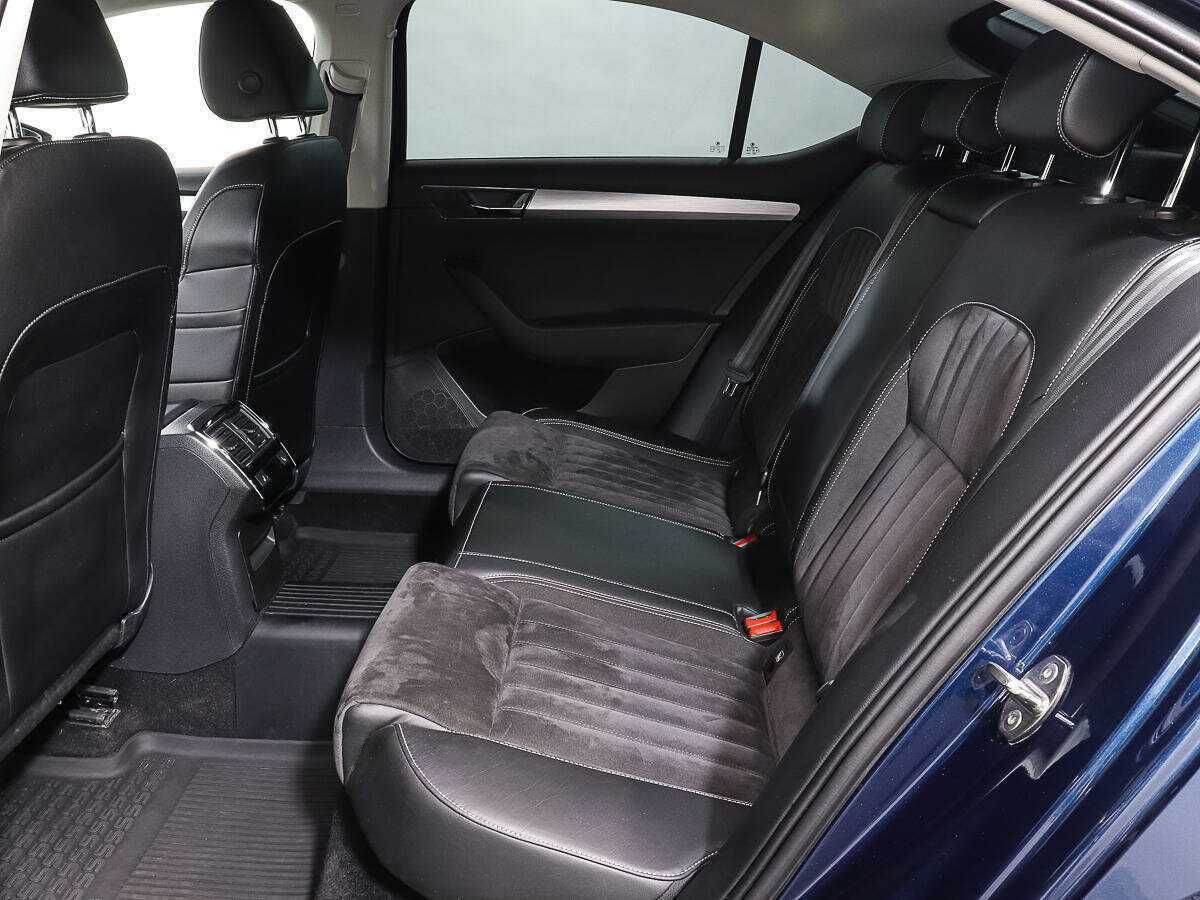 Купить Skoda Superb с пробегом. Фото: #9