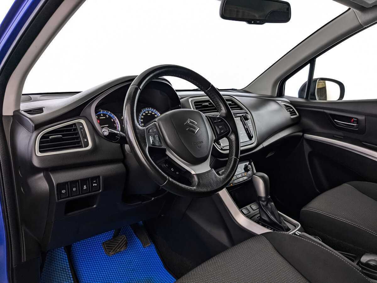 Купить Suzuki SX4 с пробегом. Фото: #10