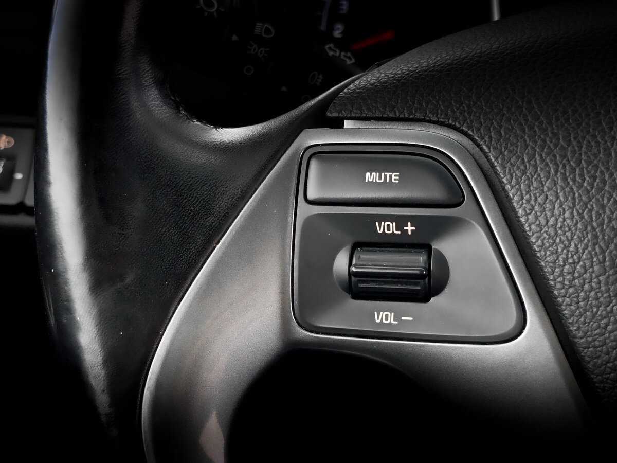 Купить Kia Rio с пробегом. Фото: #24