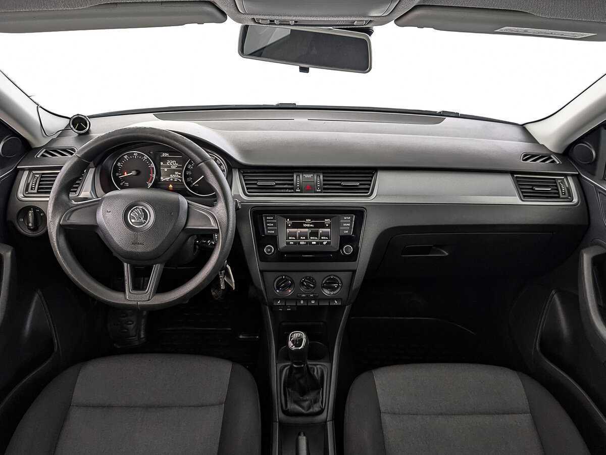 Купить Skoda Rapid с пробегом. Фото: #11