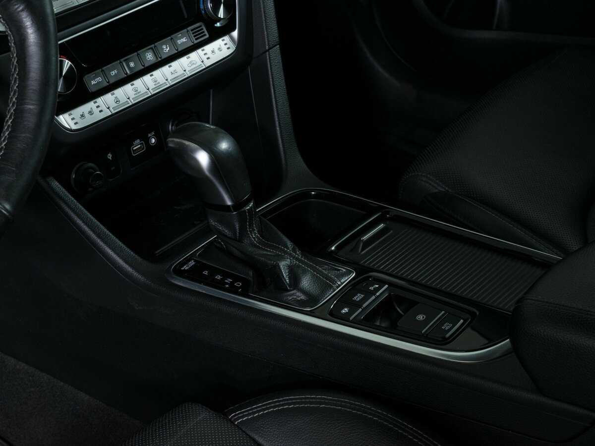 Купить Hyundai Sonata с пробегом. Фото: #10