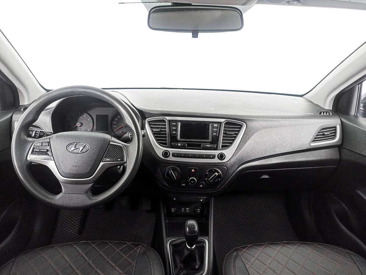 Купить Hyundai Solaris с пробегом. Фото: #11