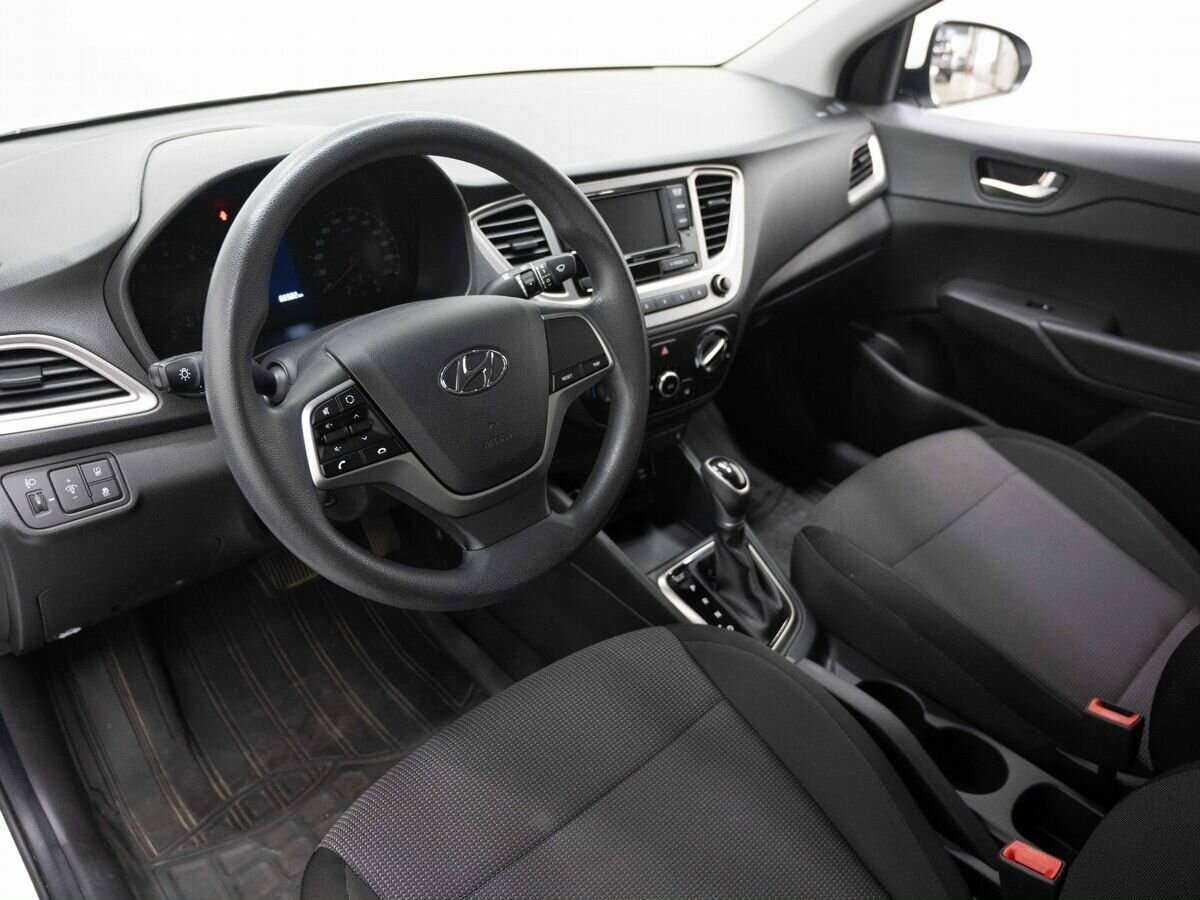 Купить Hyundai Solaris с пробегом. Фото: #6