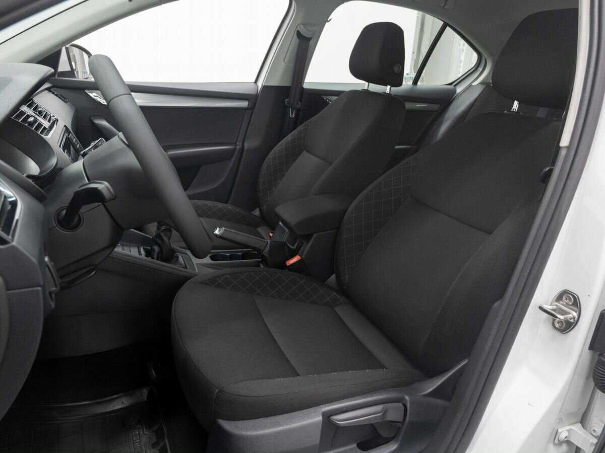 Купить Skoda Octavia с пробегом. Фото: #9