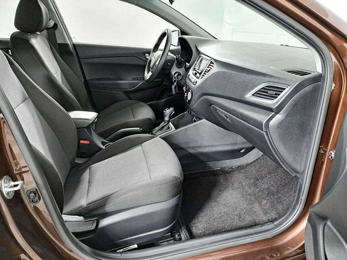 Купить Hyundai Solaris с пробегом. Фото: #9