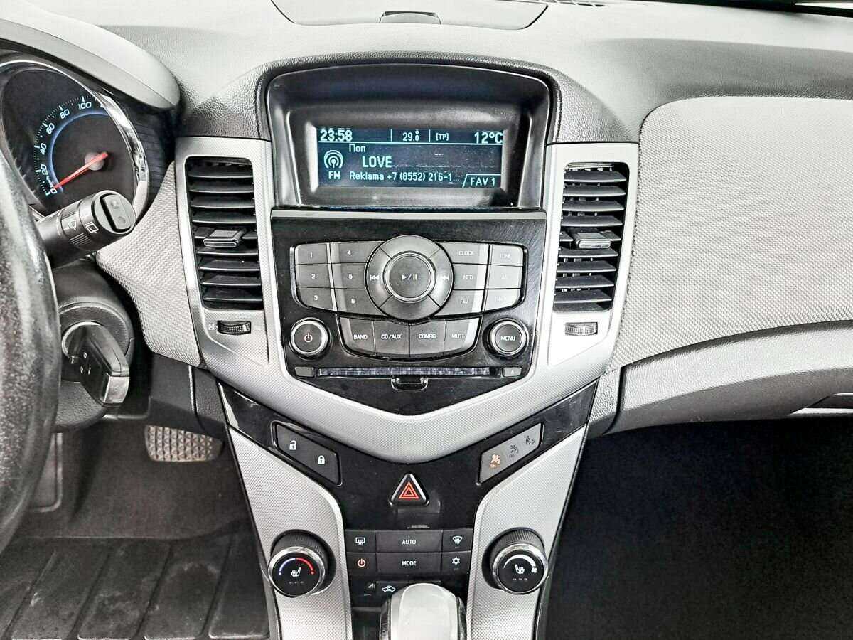 Купить Chevrolet Cruze с пробегом. Фото: #12