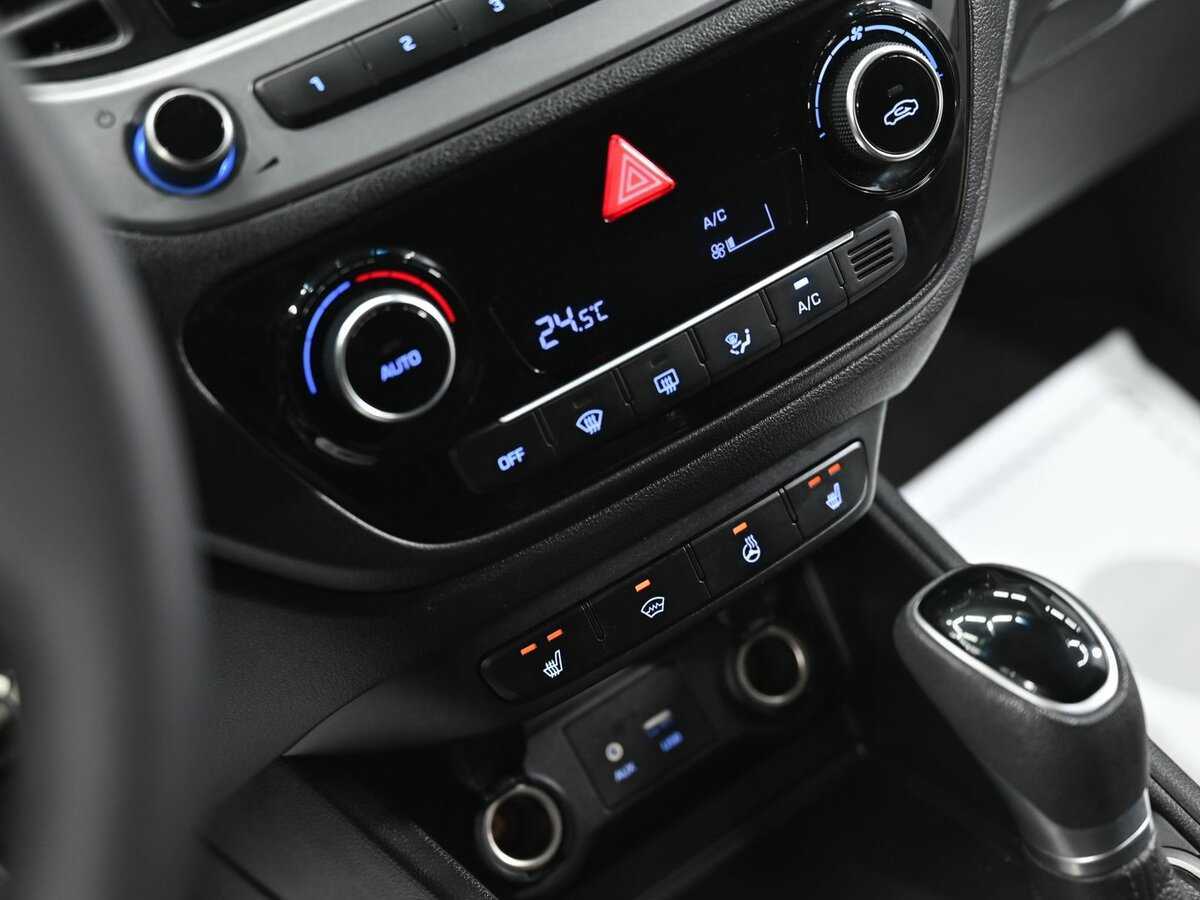 Купить Hyundai Solaris с пробегом. Фото: #10