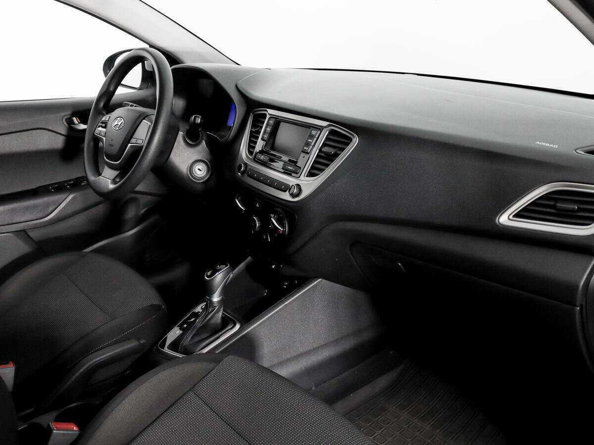 Купить Hyundai Solaris с пробегом. Фото: #10