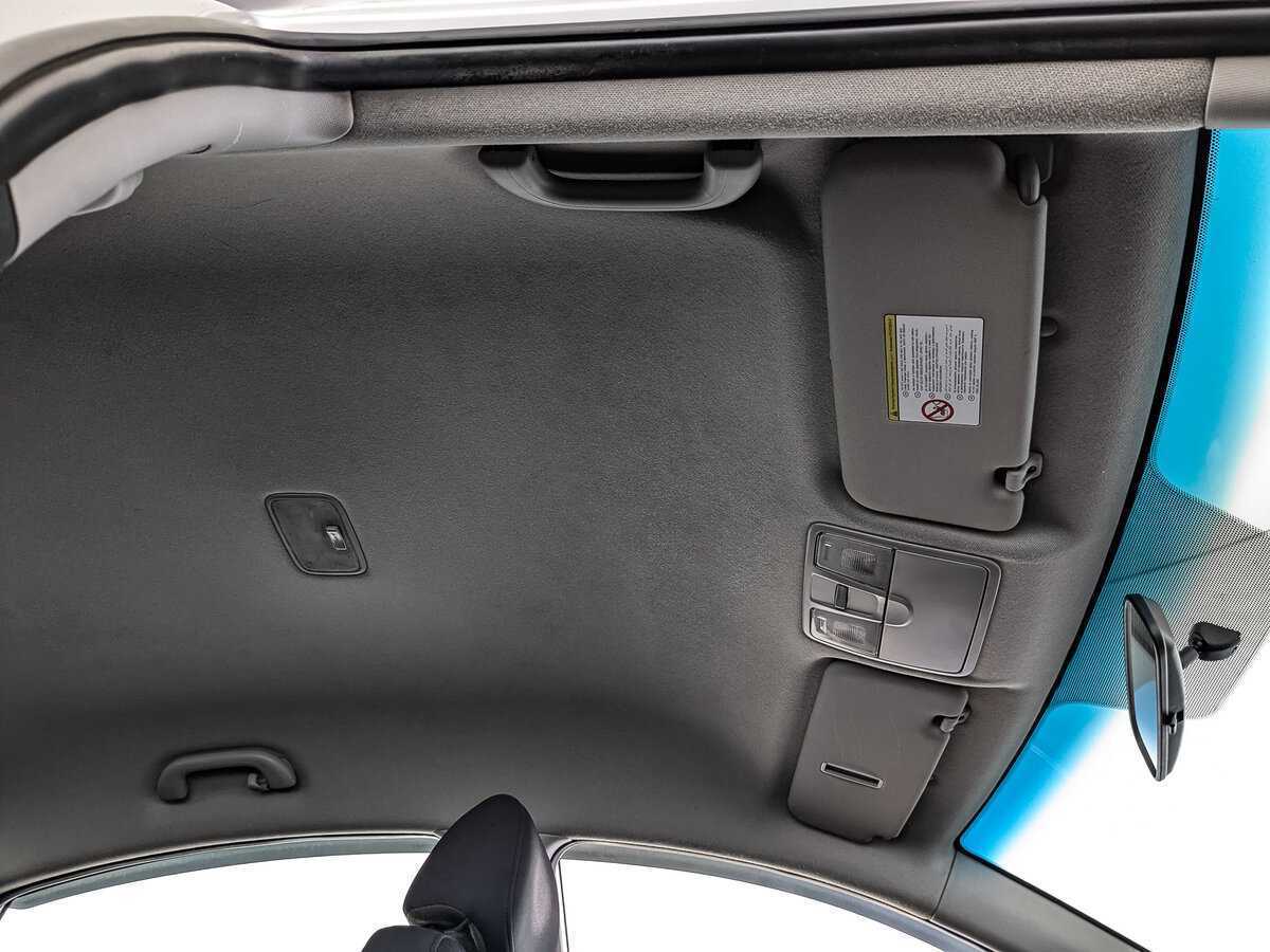 Купить Hyundai Solaris с пробегом. Фото: #18