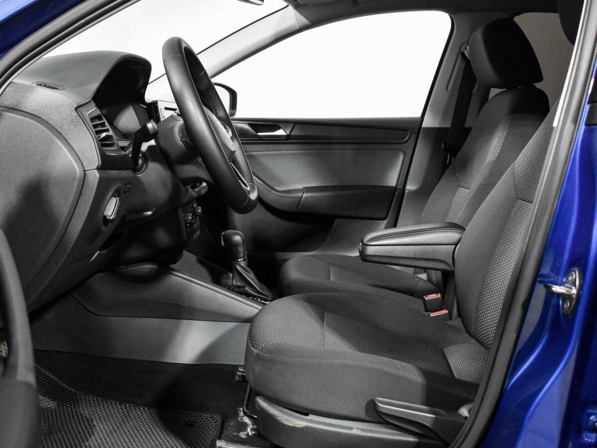 Купить Volkswagen Polo с пробегом. Фото: #9