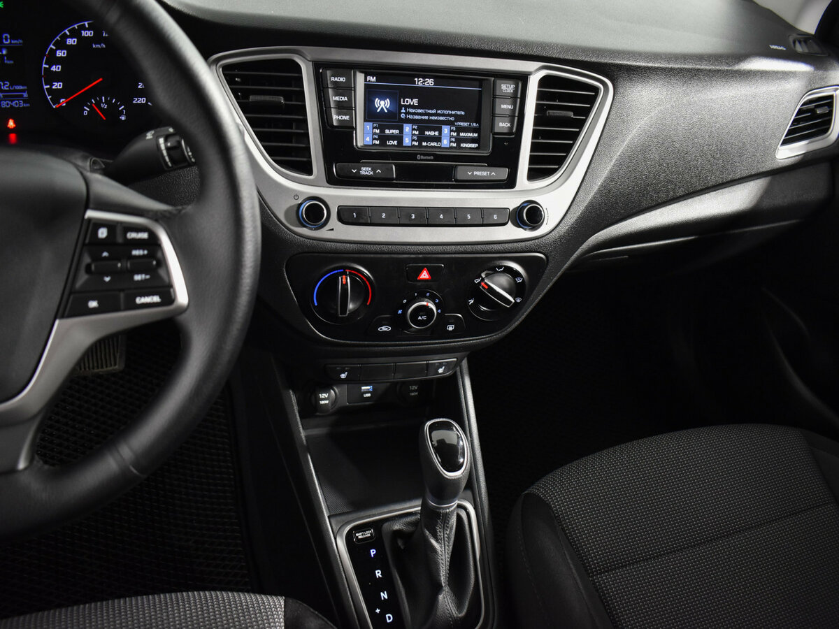 Купить Hyundai Solaris с пробегом. Фото: #17