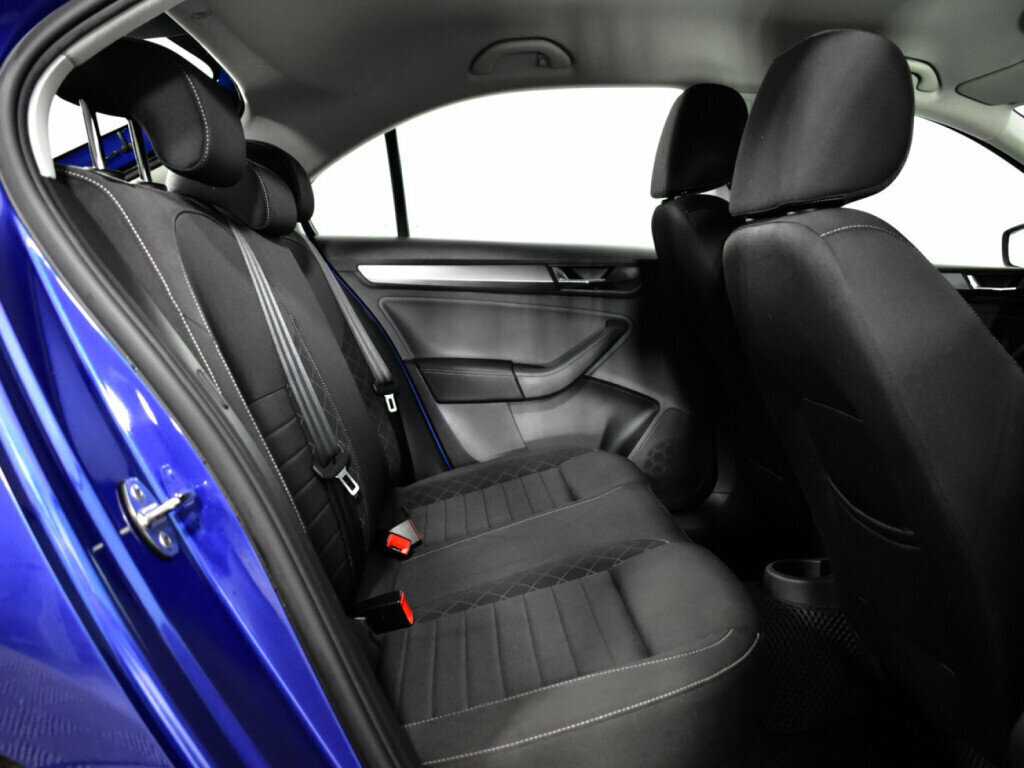 Купить Skoda Rapid с пробегом. Фото: #9