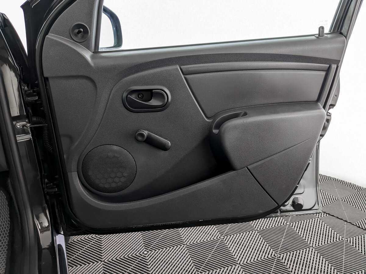 Купить Lada (ВАЗ) Largus с пробегом. Фото: #18