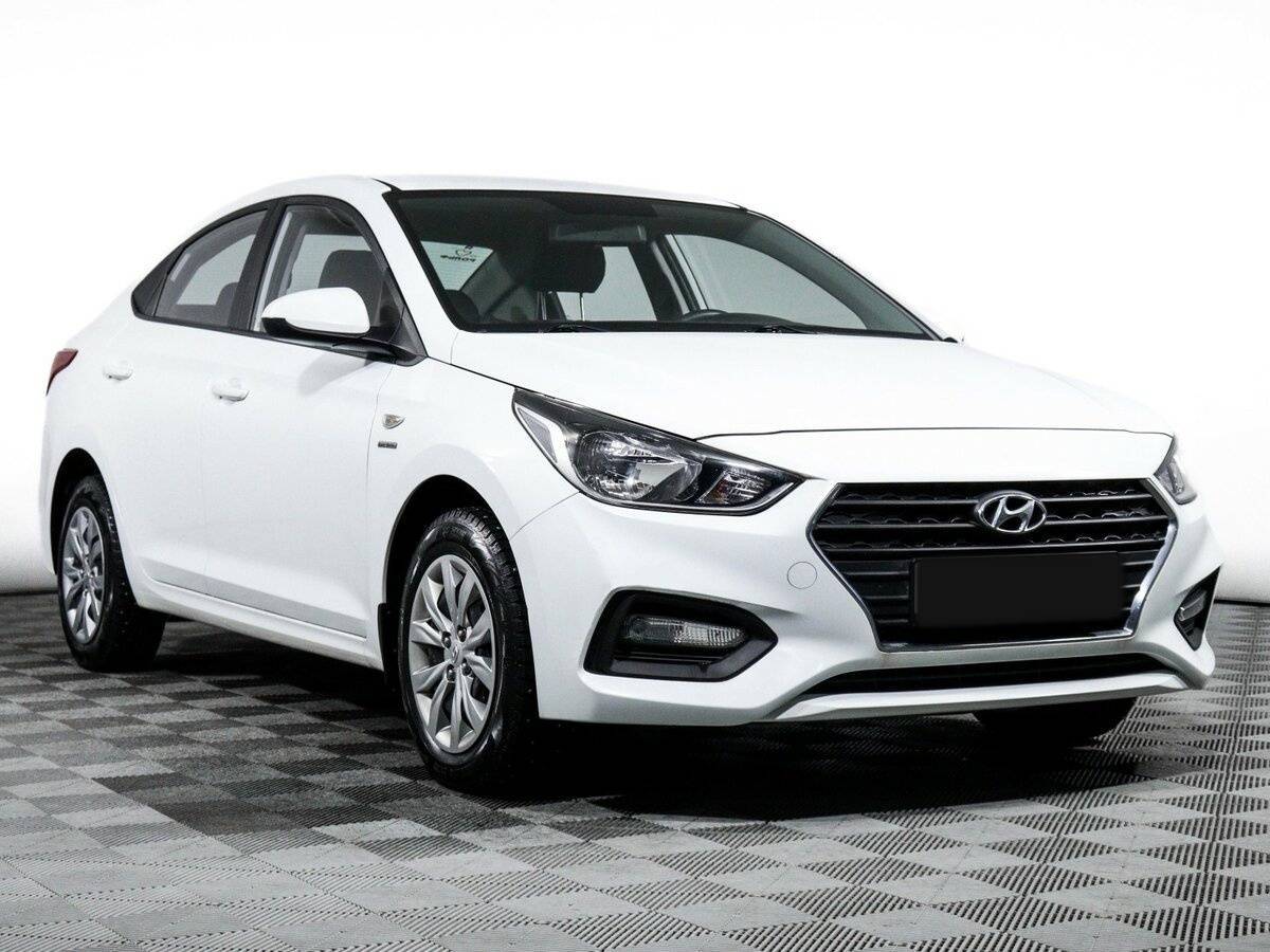Купить Hyundai Solaris с пробегом. Фото: #2