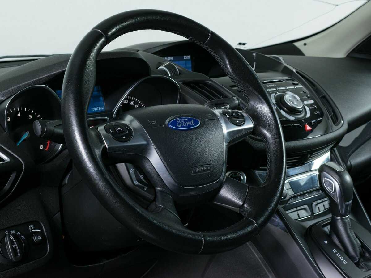 Купить Ford Kuga с пробегом. Фото: #9
