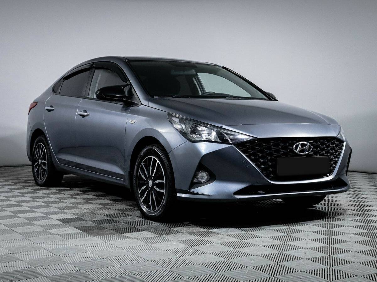 Купить Hyundai Solaris с пробегом. Фото: #2