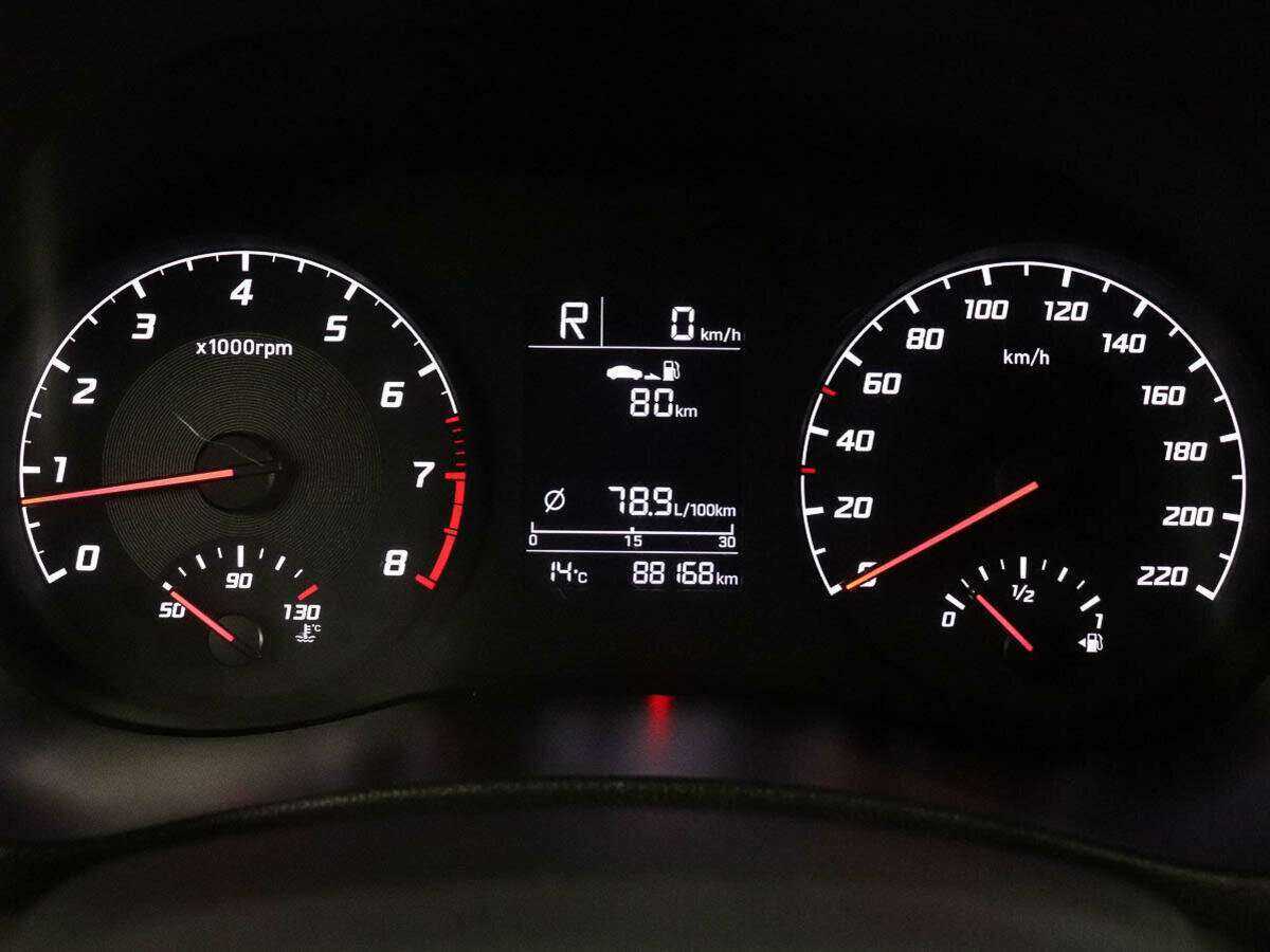 Купить Hyundai Solaris с пробегом. Фото: #9