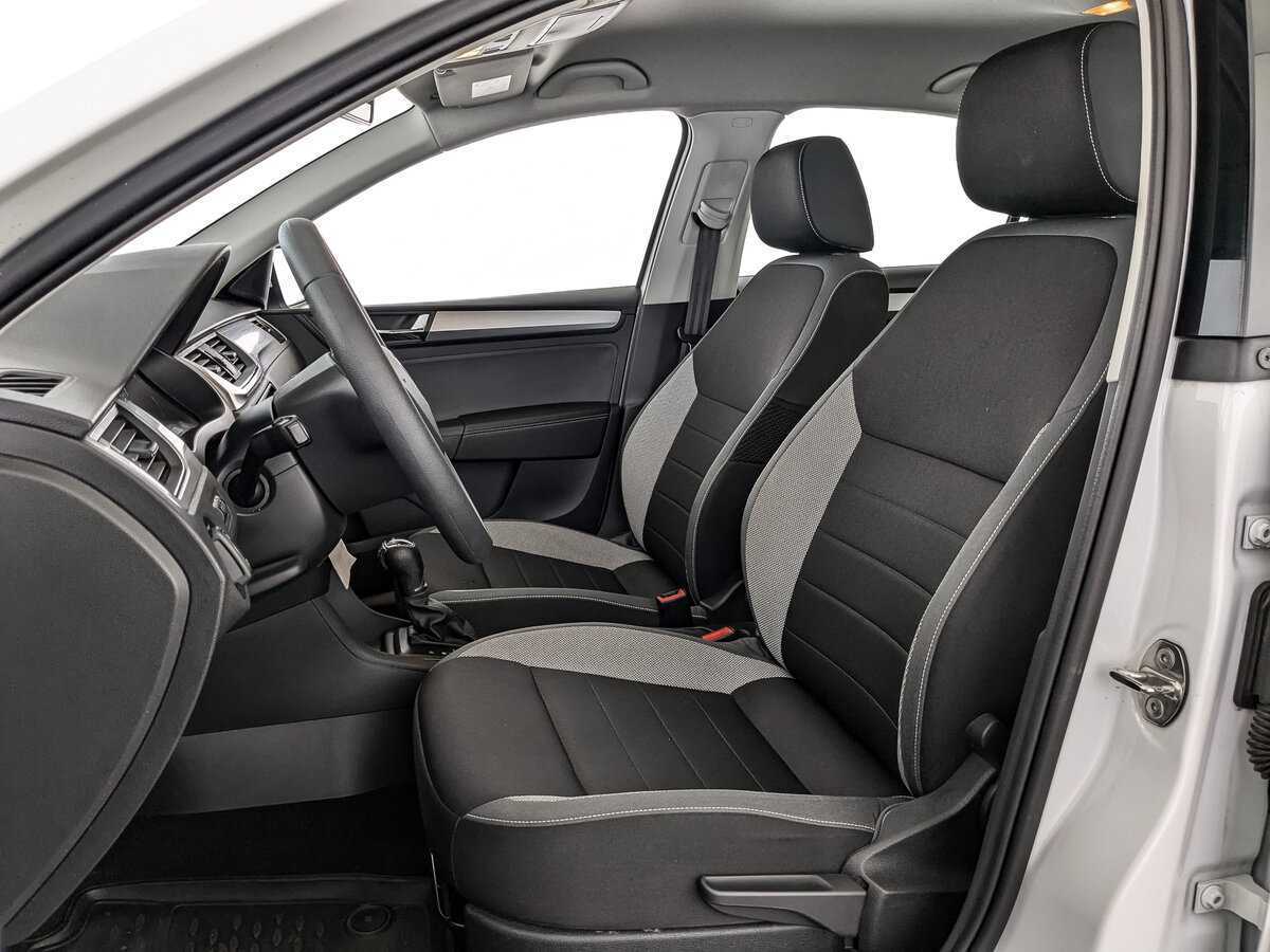 Купить Skoda Rapid с пробегом. Фото: #15