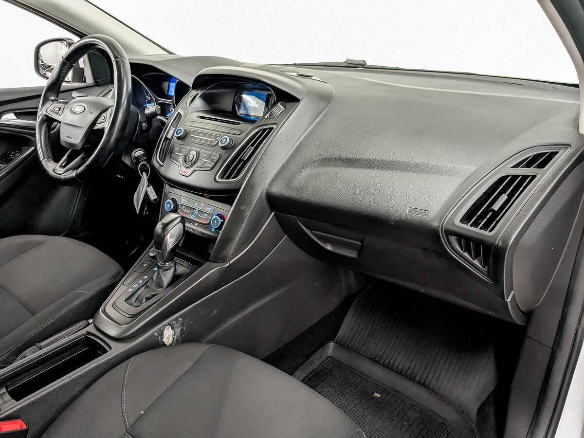 Купить Ford Focus с пробегом. Фото: #10
