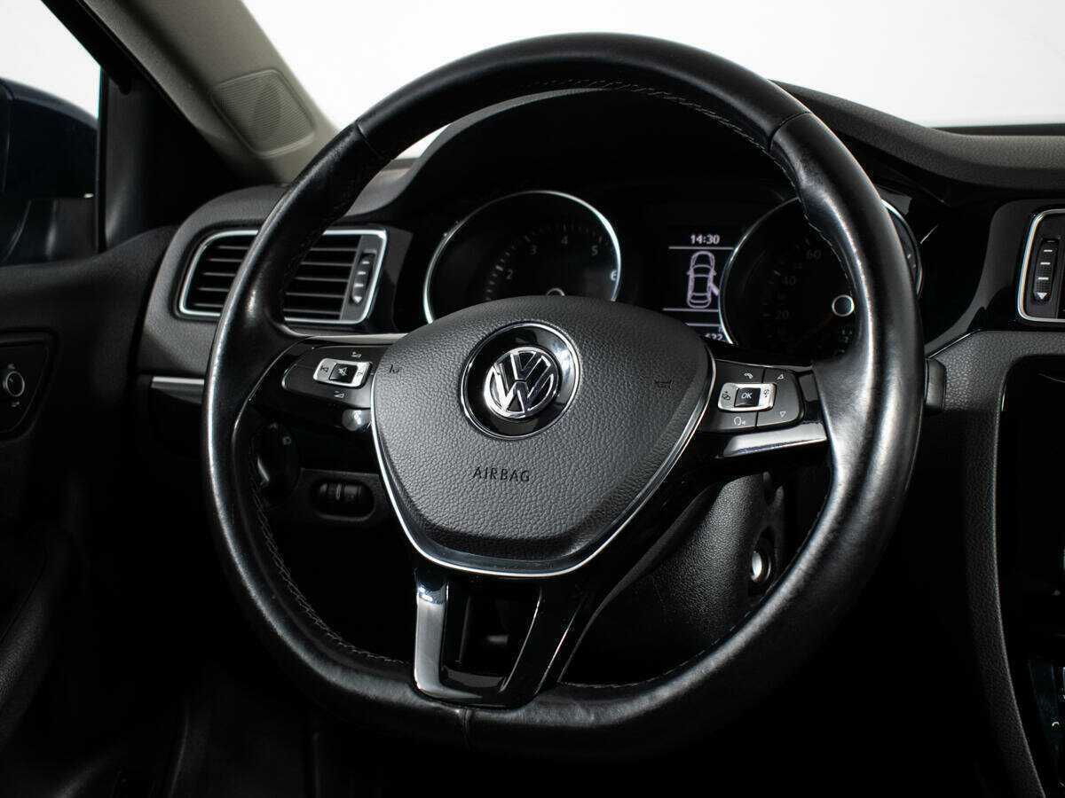 Купить Volkswagen Jetta с пробегом. Фото: #13
