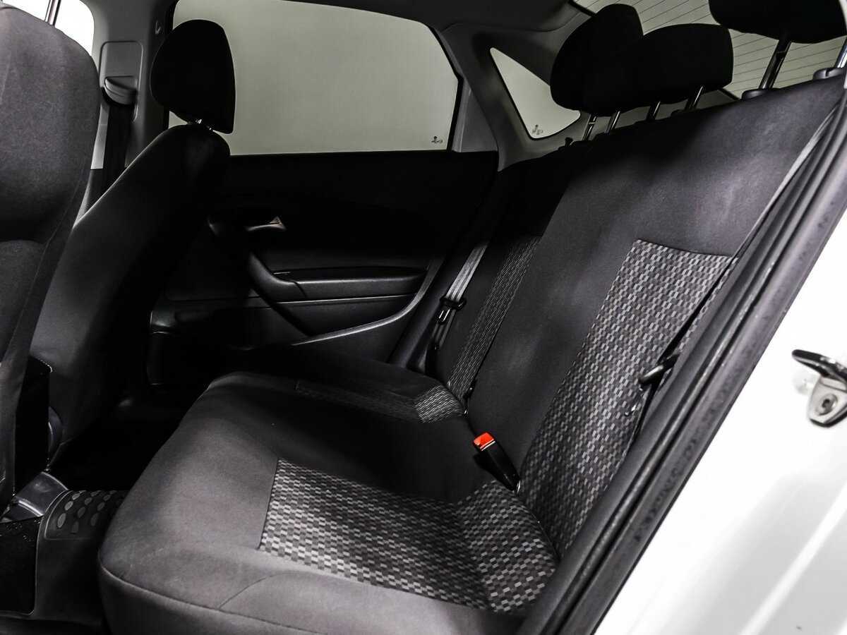 Купить Volkswagen Polo с пробегом. Фото: #12