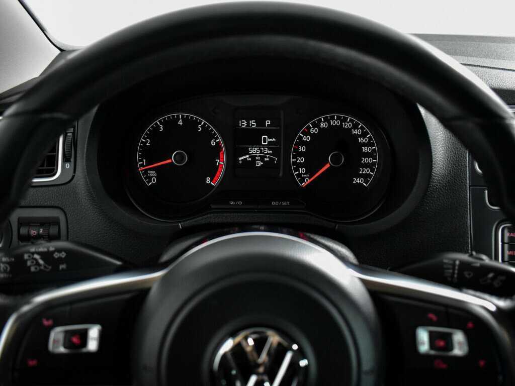 Купить Volkswagen Polo с пробегом. Фото: #16