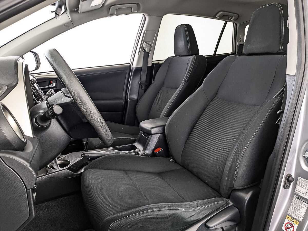 Купить Toyota RAV4 с пробегом. Фото: #19