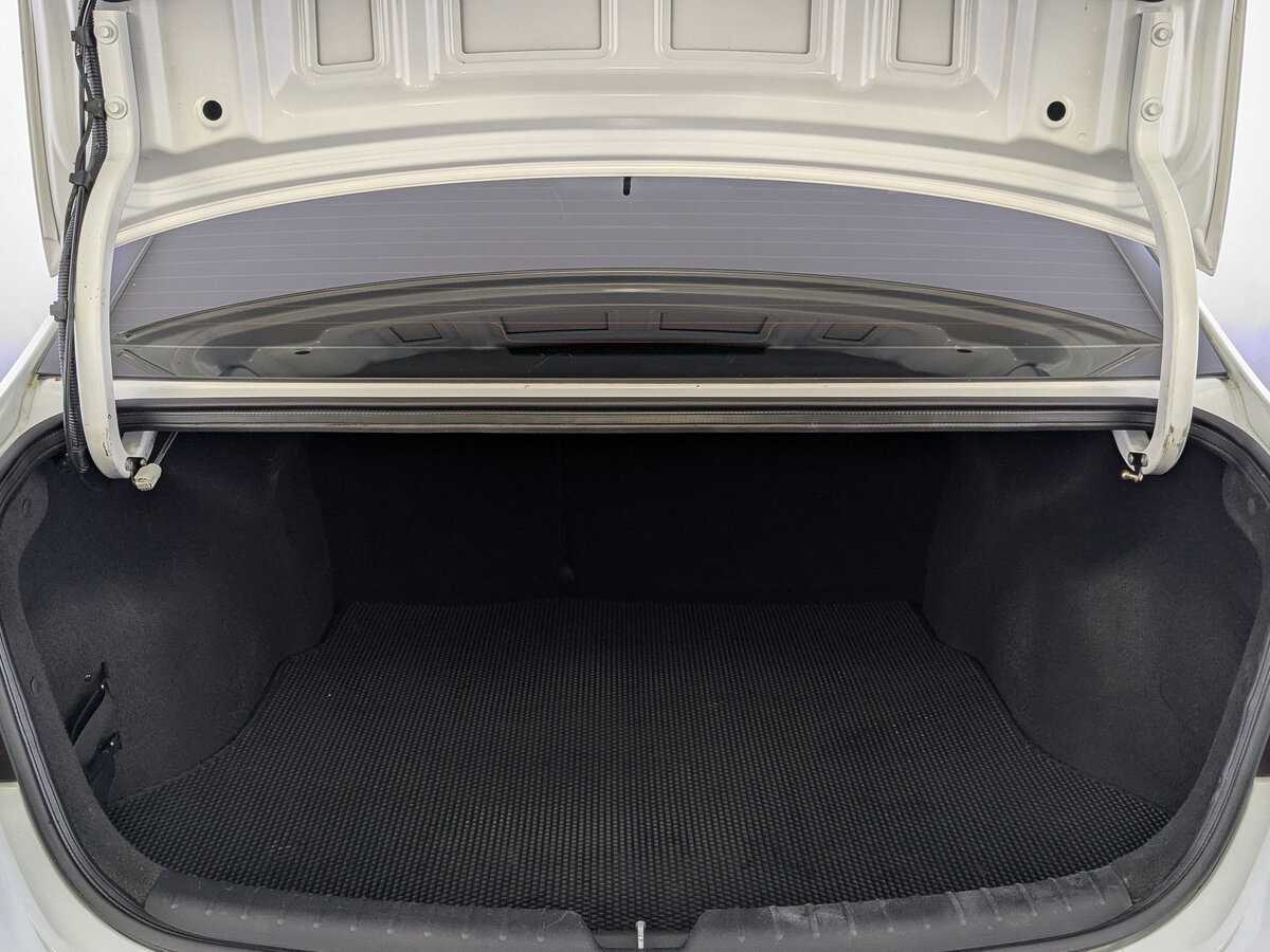 Купить Kia Rio с пробегом. Фото: #9