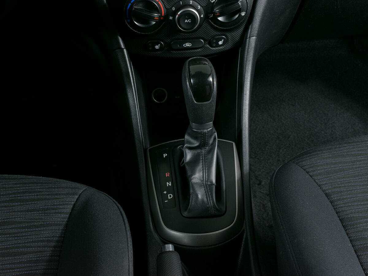 Купить Hyundai Solaris с пробегом. Фото: #14