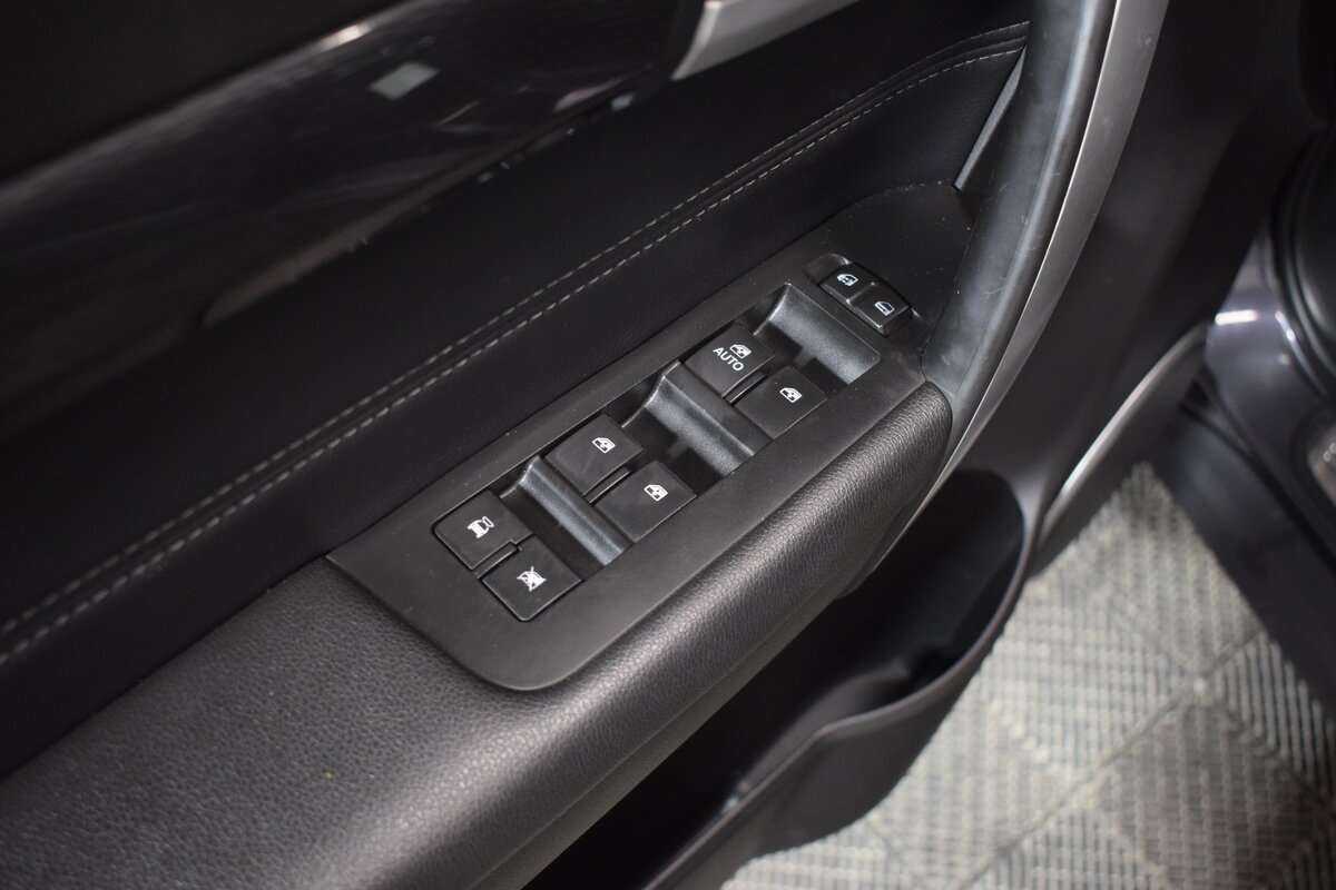 Купить Chevrolet Captiva с пробегом. Фото: #14