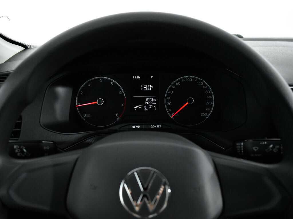 Купить Volkswagen Polo с пробегом. Фото: #10