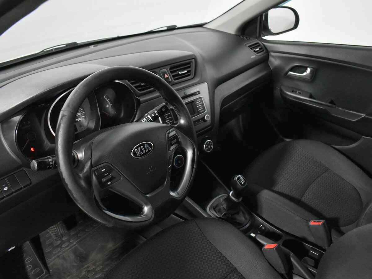 Купить Kia Rio с пробегом. Фото: #8