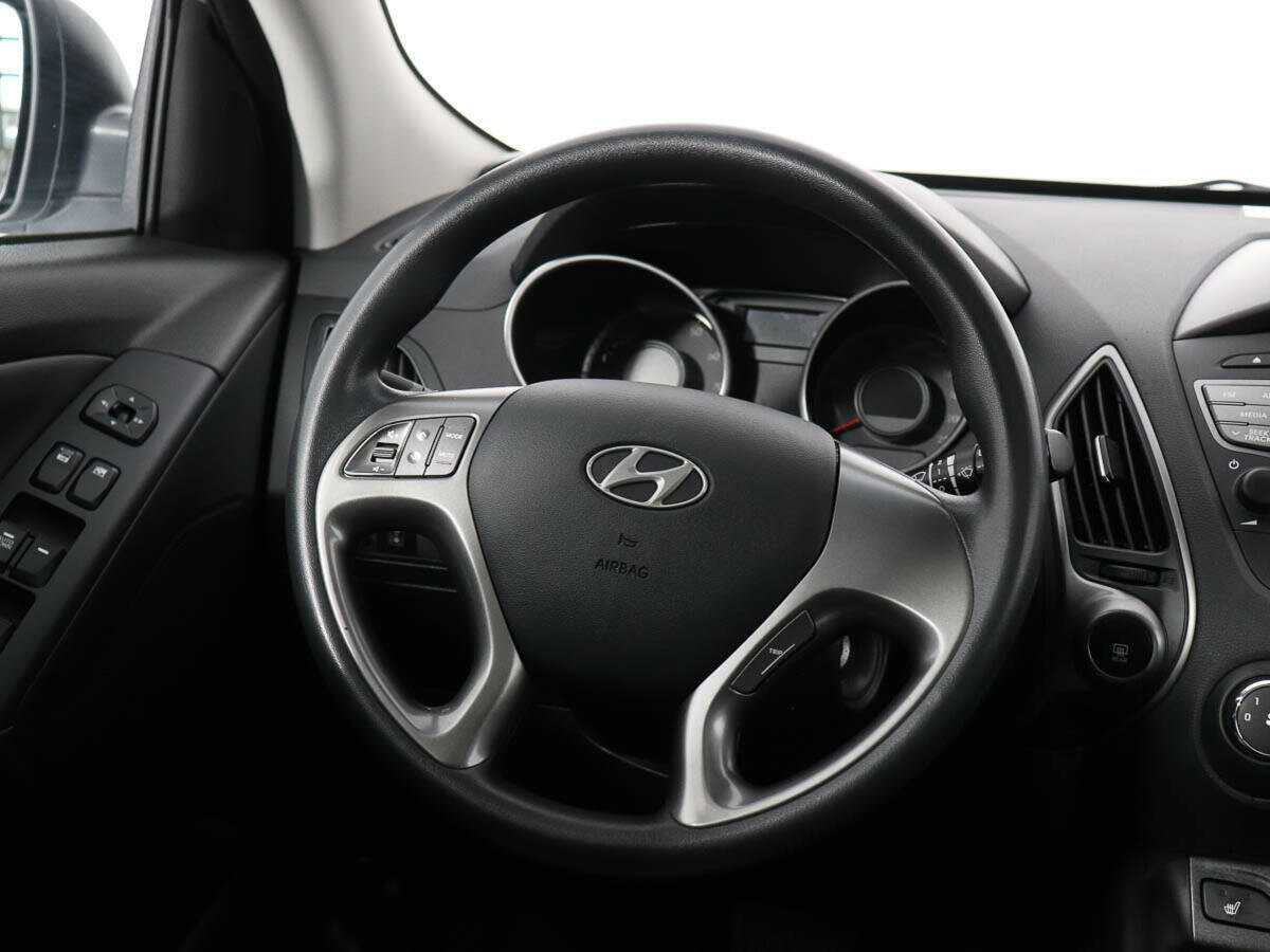 Купить Hyundai ix35 с пробегом. Фото: #14