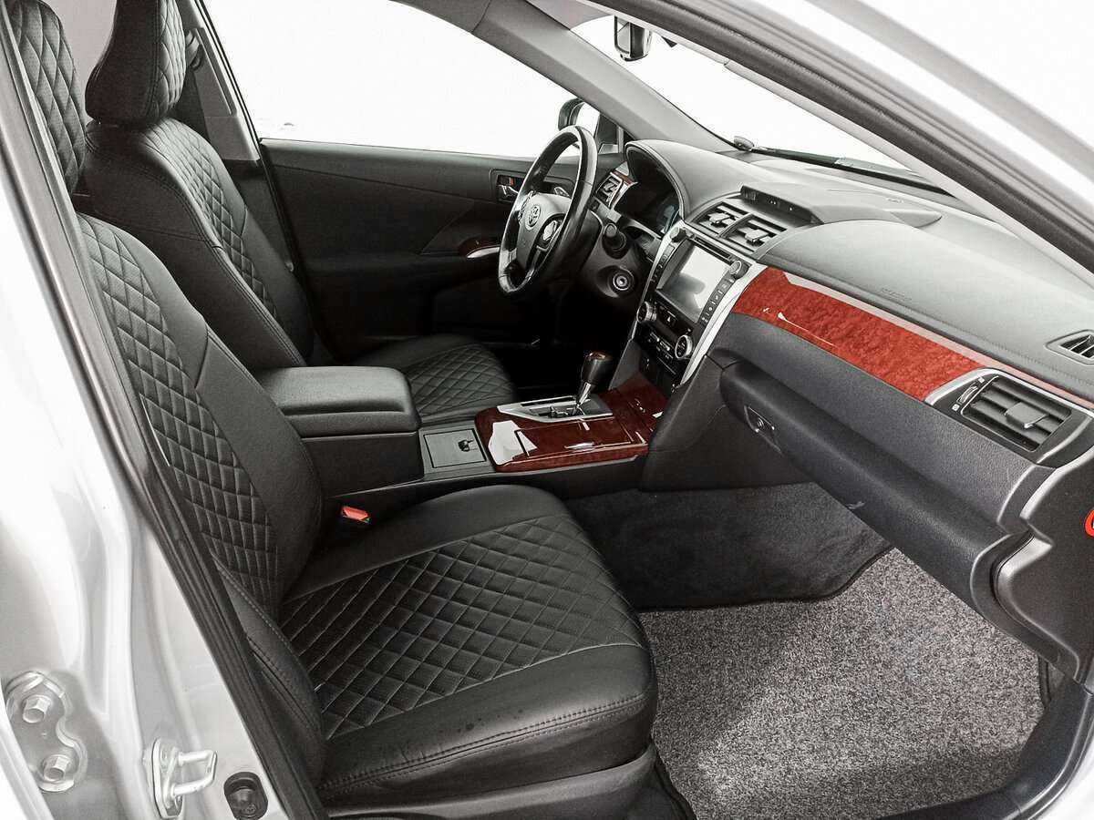 Купить Toyota Camry с пробегом. Фото: #8