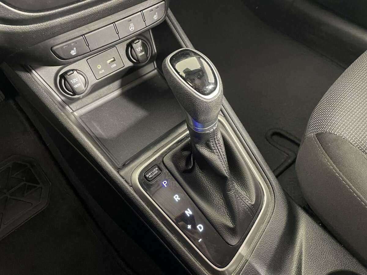 Купить Hyundai Solaris с пробегом. Фото: #12