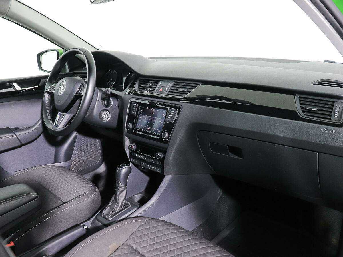 Купить Skoda Rapid с пробегом. Фото: #7